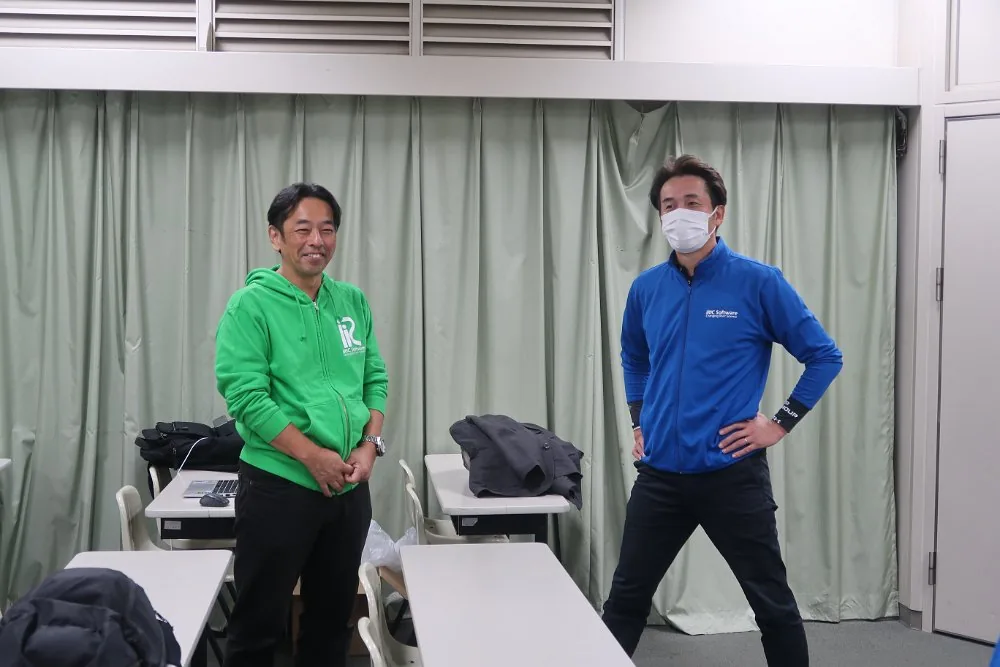 ワークショップ会場のスタッフ